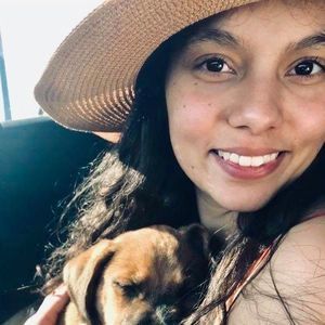 Meet your Posher, Olivia